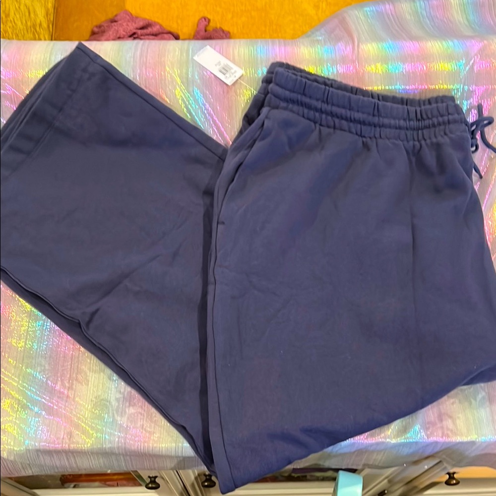 New Wide Leg Sweat pants